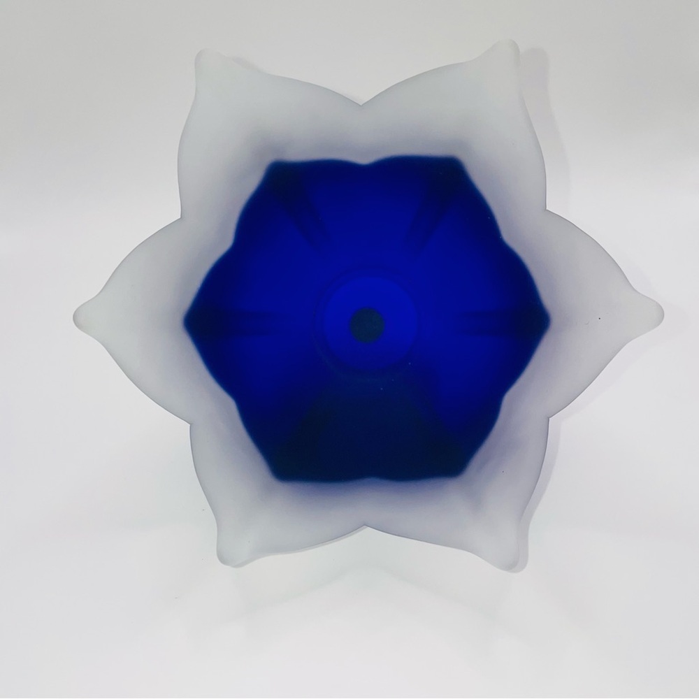 Partylite Cobalt Blue White Frosted Glass Lotus Flower Candle Holder Bowl 4.5” - Picture 6 of 11